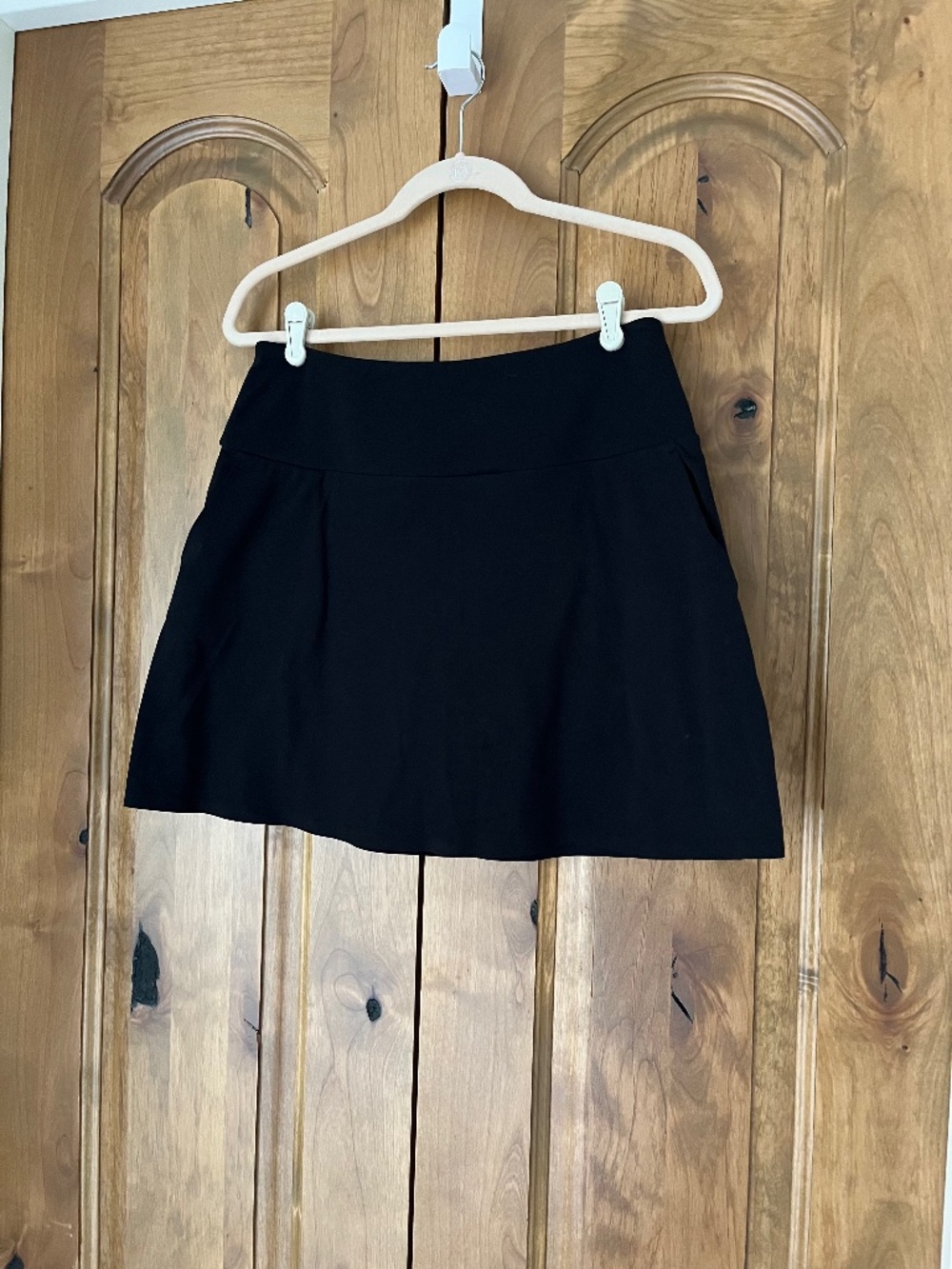 Rhone Course to Court Skort—Large Black 16”